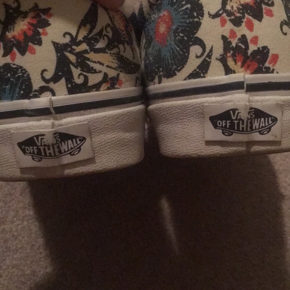 Vans | Floral Sneakers - Picture 6 of 9